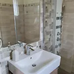 Chelmis Asta La Vista Maisonettes * Peszáda