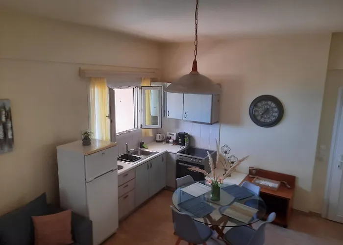 Chelmis Asta La Vista Maisonettes 佩萨达