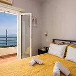 Chelmis Asta La Vista Maisonettes Casa rural *
